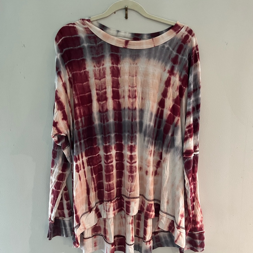 Fabulous Women’s Lightweight Tie-Dye Long Sleeve Top Size XL